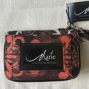 Vintage Style Quilted Wristlet Wallet